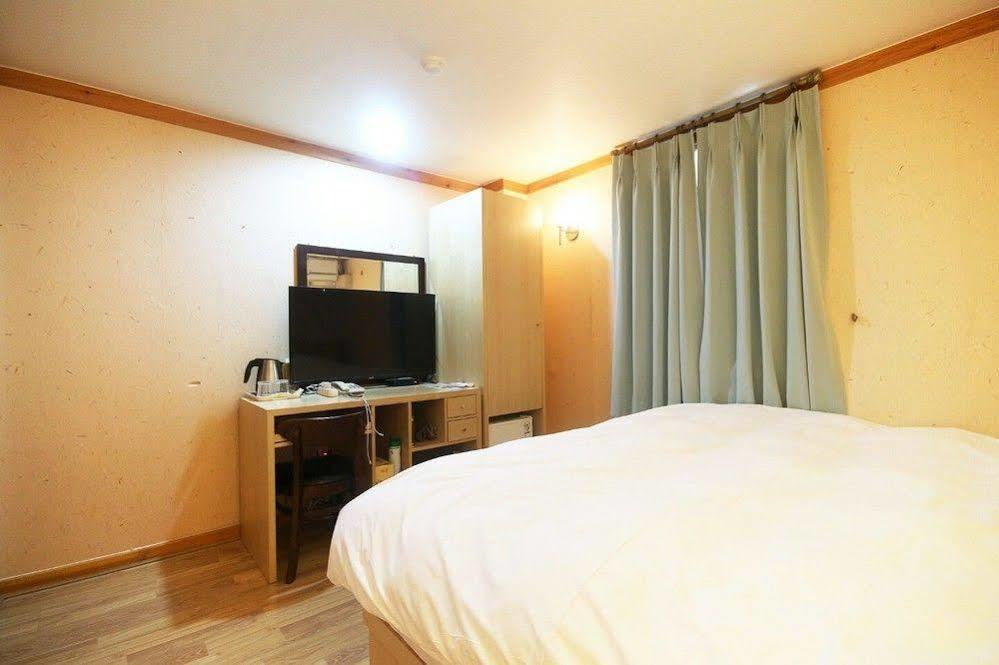 Jeonju Tourist Hotel Extérieur photo