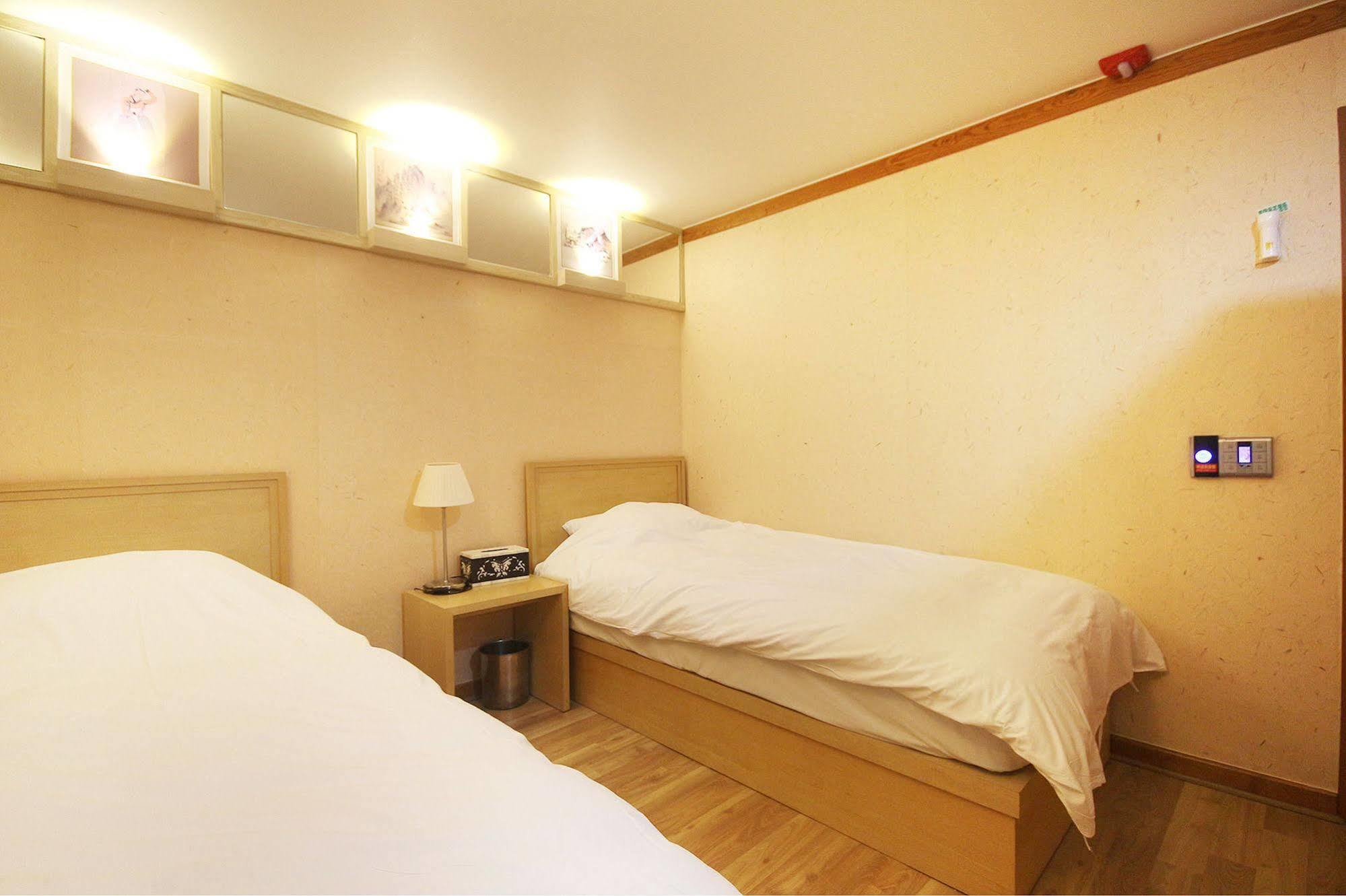 Jeonju Tourist Hotel Extérieur photo