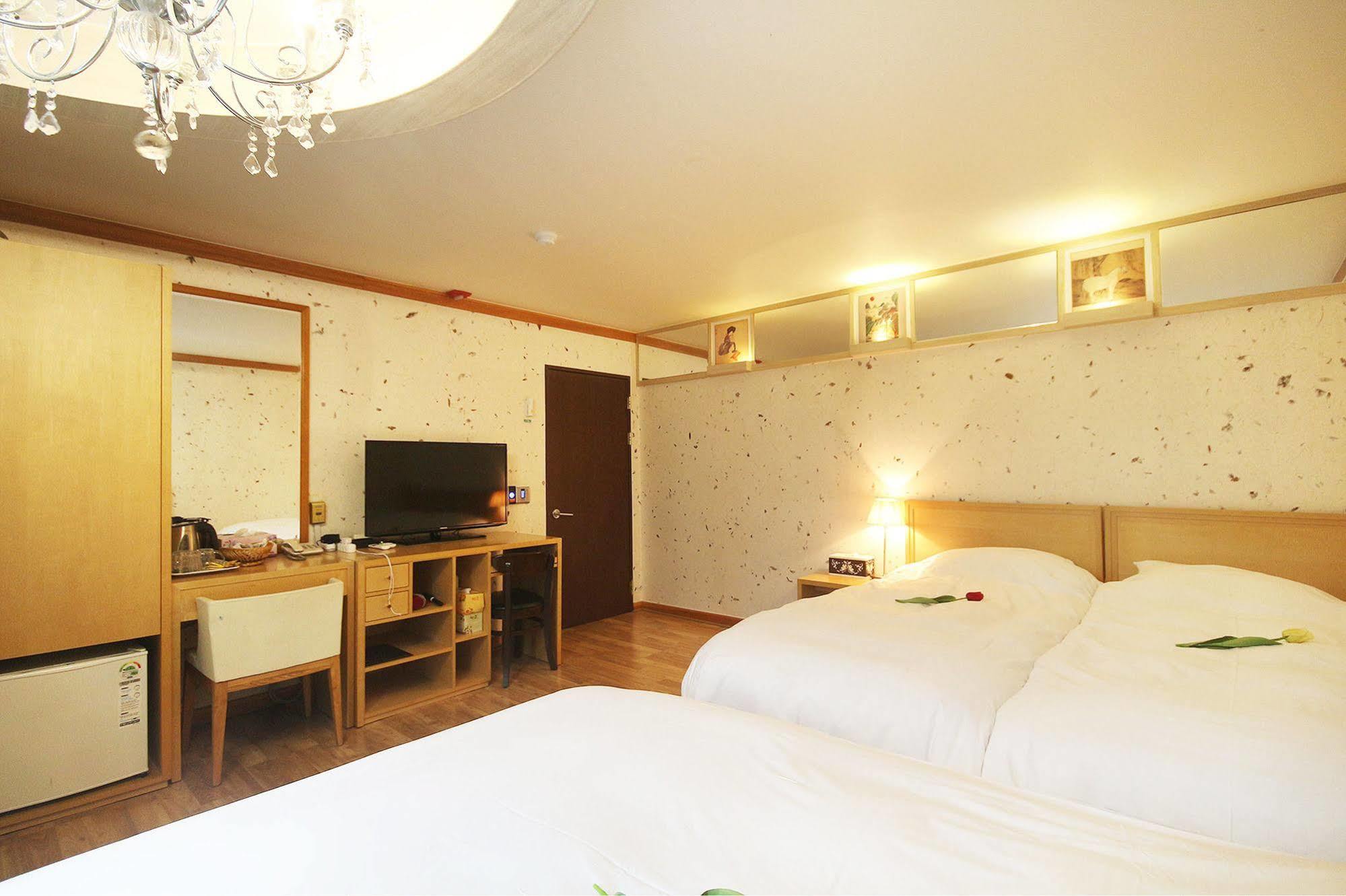 Jeonju Tourist Hotel Extérieur photo